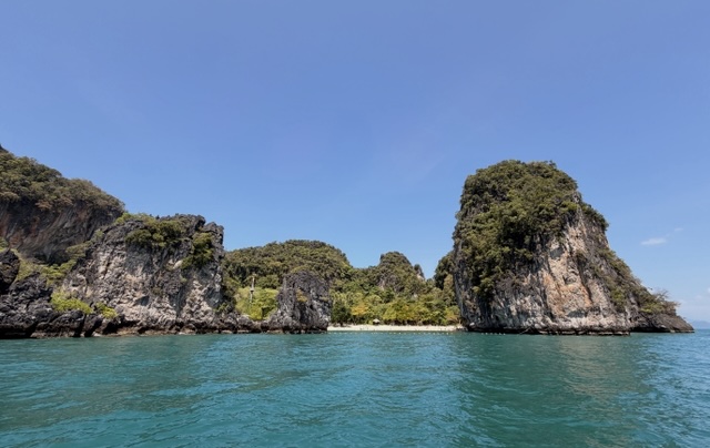 2026-01-27_12-57-46_Sharon_E2775